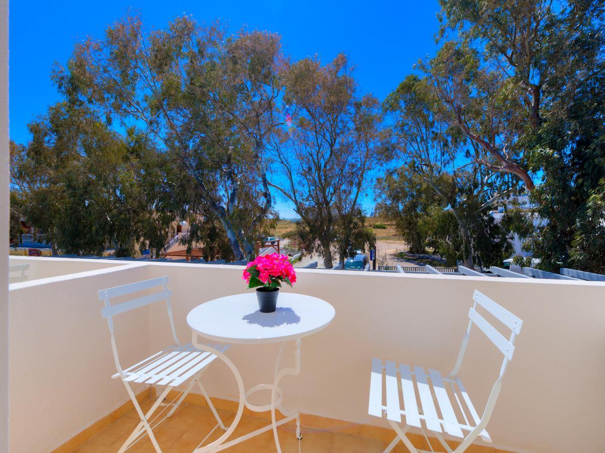Alexander'S Great View Aparthotel Fira  Exterior photo